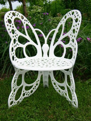 BUTTERFLY CHAIR