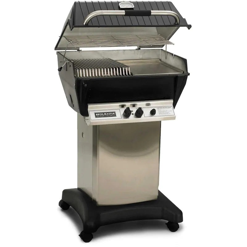 Broilmaster P3-XF Premium Propane Gas Grill On Black Cart Size 442 Sq. Inches